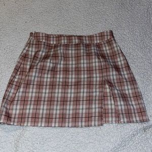 Small Pink, White and Black plaid patterned skirt